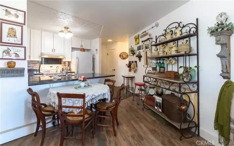 Dining - 2901 Peninsula Rd #241, Oxnard, CA 93035 photo 1 of 2
