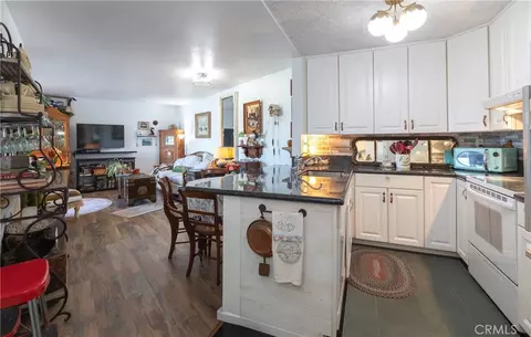 Kitchen - 2901 Peninsula Rd #241, Oxnard, CA 93035 photo 1 of 2