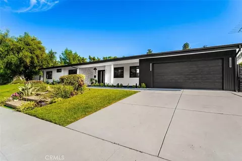 24320 Bessemer, Woodland Hills, CA 91367