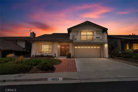 16029 Spur Ridge Rd, Sylmar, CA 91342