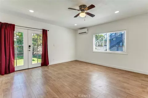 Living - 19549 Schoolcraft, Reseda, CA 91335 photo 4 of 4