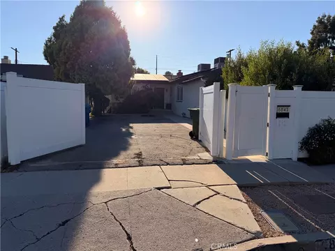 6841 Hanna, Canoga Park, CA 91303
