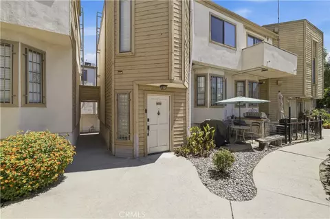 14715 Saticoy #9, Van Nuys, CA 91405