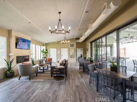 View/Area - 27364 Ellery Pl, Saugus, CA 91350 photo 4 of 4