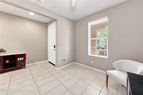 Entry Way - 27364 Ellery Pl, Saugus, CA 91350 photo 3 of 6