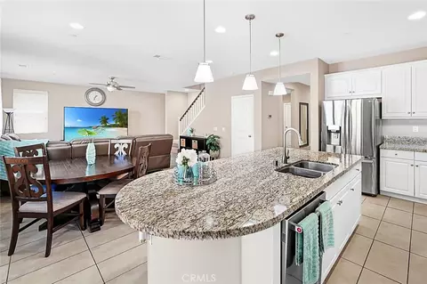 Kitchen - 27364 Ellery Pl, Saugus, CA 91350 photo 3 of 3