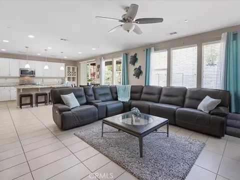 Living - 27364 Ellery Pl, Saugus, CA 91350 photo 1 of 2