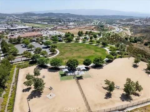 View/Area - 27364 Ellery Pl, Saugus, CA 91350 photo 3 of 4