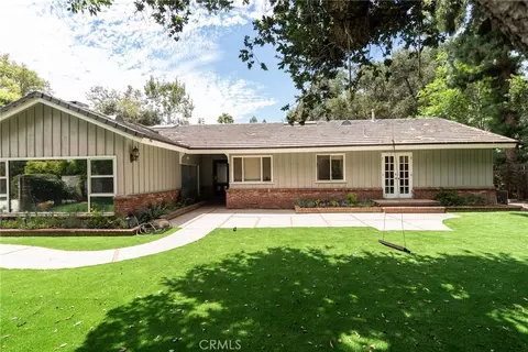 10461 Andora, Chatsworth, CA 91311