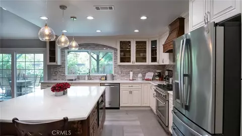 Kitchen - 6050 E Malton Ave, Simi Valley, CA 93063 photo 4 of 4