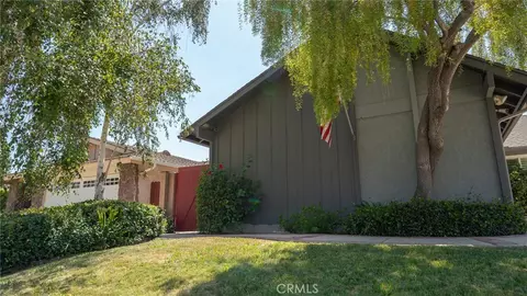 Exterior - 6050 E Malton Ave, Simi Valley, CA 93063 photo 3 of 9