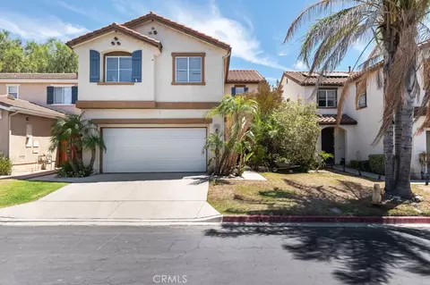 13232 Mira Mar Dr, Sylmar, CA 91342
