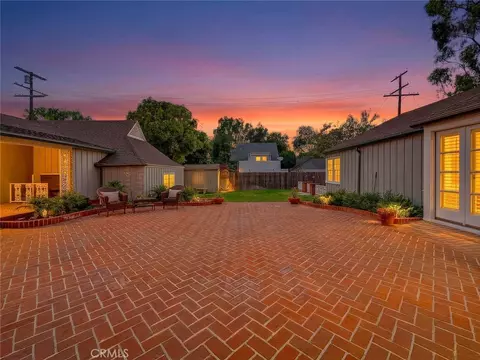 Exterior - 4217 Cedar Ave, Long Beach, CA 90807 photo 8 of 15