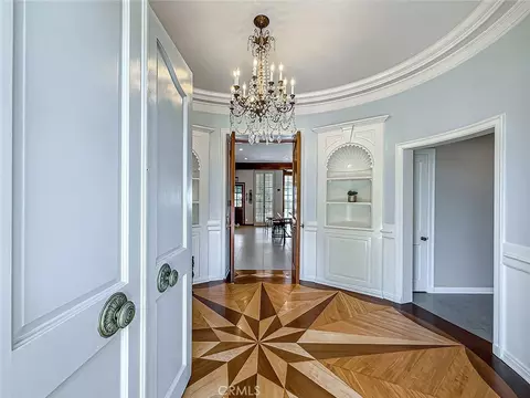Entry Way - 4217 Cedar Ave, Long Beach, CA 90807 photo 1 of 5