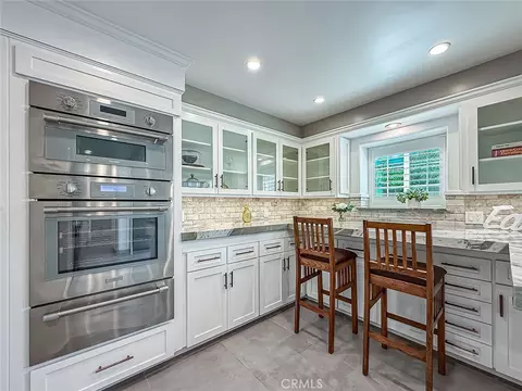Kitchen - 4217 Cedar Ave, Long Beach, CA 90807 photo 2 of 8