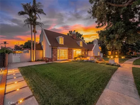 Exterior - 4217 Cedar Ave, Long Beach, CA 90807 photo 14 of 15