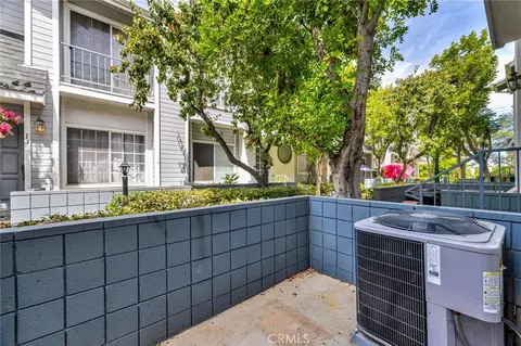Exterior - 7420 Corbin Ave #8, Reseda, CA 91335 photo 6 of 7