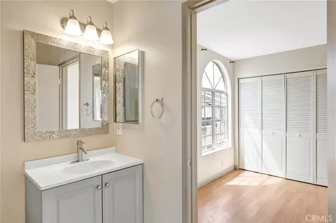 Bath - 7420 Corbin Ave #8, Reseda, CA 91335 photo 5 of 5