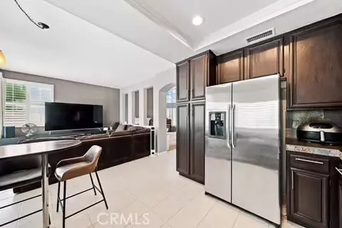 Kitchen - 20416 Maroge Cir, Saugus, CA 91350 photo 4 of 4