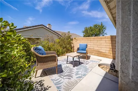 Exterior - 6631 Sasparilla Dr, Simi Valley, CA 93063 photo 2 of 4