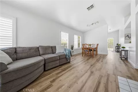 Living - 6631 Sasparilla Dr, Simi Valley, CA 93063 photo 2 of 3