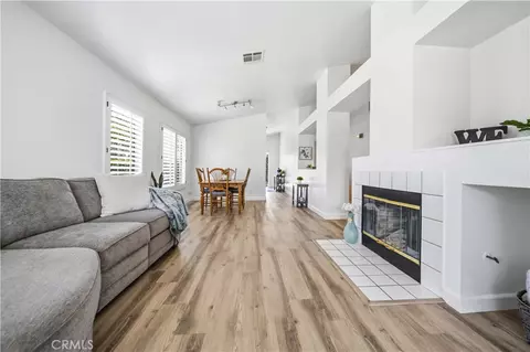 Living - 6631 Sasparilla Dr, Simi Valley, CA 93063 photo 3 of 3