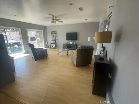 8233 Fallbrook Ave, West Hills, CA 91304