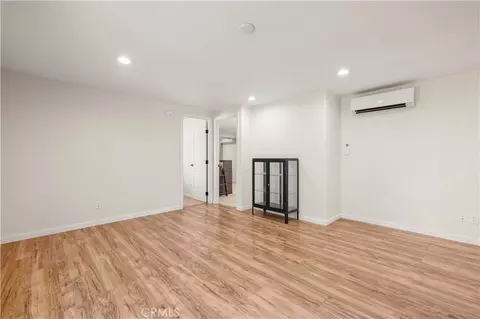 Living - 31757 Indian Oak Rd, Acton, CA 93510 photo 4 of 5