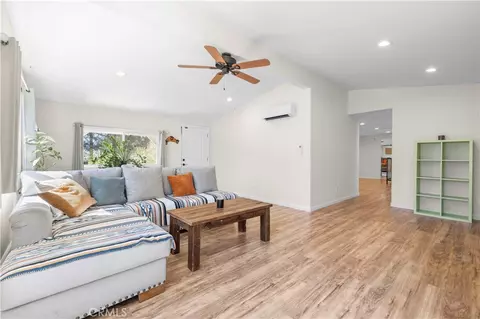 Living - 31757 Indian Oak Rd, Acton, CA 93510 photo 2 of 5