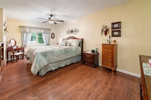 Bedroom - 25068 Wheeler Rd, Newhall, CA 91321 photo 3 of 7