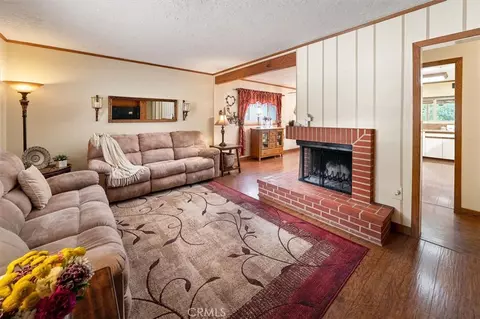 Living - 25068 Wheeler Rd, Newhall, CA 91321 photo 3 of 5