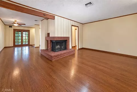 Living - 25068 Wheeler Rd, Newhall, CA 91321 photo 2 of 5
