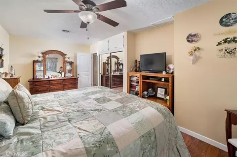 Bedroom - 25068 Wheeler Rd, Newhall, CA 91321 photo 2 of 7