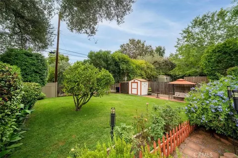Exterior - 25068 Wheeler Rd, Newhall, CA 91321 photo 6 of 12