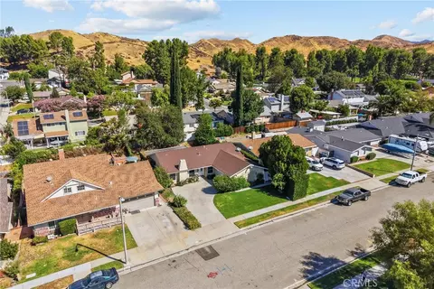 View/Area - 21153 Winterset Dr, Saugus, CA 91350 photo 1 of 3