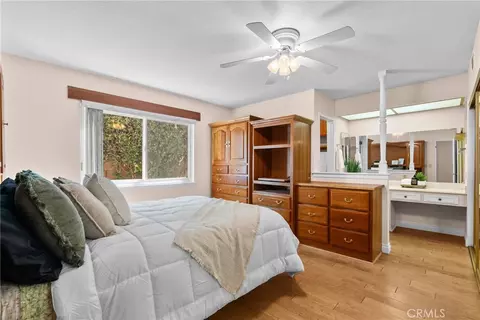Bedroom - 21153 Winterset Dr, Saugus, CA 91350 photo 5 of 7