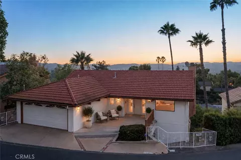 22497 Venido Rd, Woodland Hills, CA 91364