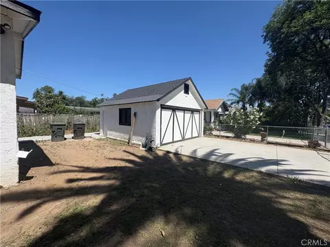 Exterior - 3395 Franklin Ave, Riverside, CA 92507 photo 6 of 13
