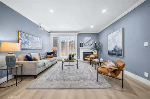 450 San Vicente Blvd #104, Santa Monica, CA 90402