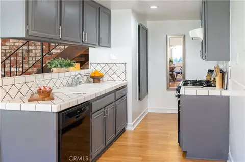 Kitchen - 5969 Nelda St #3, Simi Valley, CA 93063 photo 1 of 1