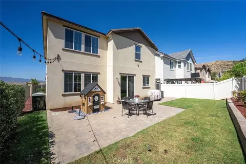 Exterior - 22038 Windham Way, Saugus, CA 91350 photo 2 of 7