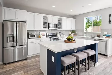 Kitchen - 22038 Windham Way, Saugus, CA 91350 photo 1 of 3
