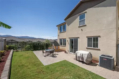 Exterior - 22038 Windham Way, Saugus, CA 91350 photo 4 of 7