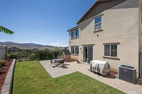 Exterior - 22038 Windham Way, Saugus, CA 91350 photo 4 of 7