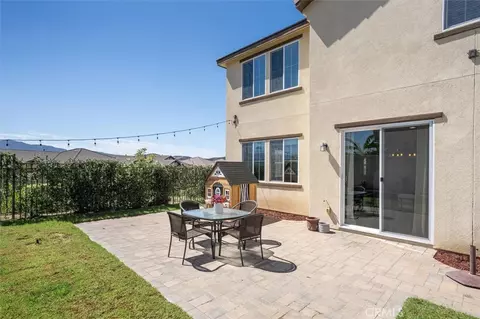 Exterior - 22038 Windham Way, Saugus, CA 91350 photo 5 of 7