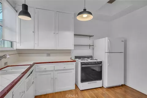 Kitchen - 79 N Berkeley Ave, Pasadena, CA 91107 photo 2 of 3