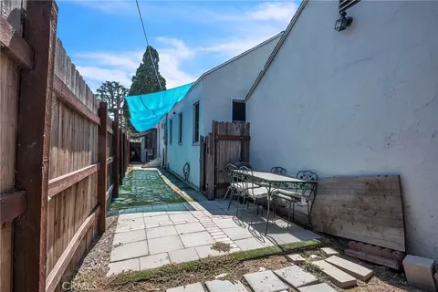 Exterior - 79 N Berkeley Ave, Pasadena, CA 91107 photo 3 of 4