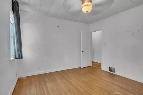 Bedroom - 79 N Berkeley Ave, Pasadena, CA 91107 photo 4 of 6
