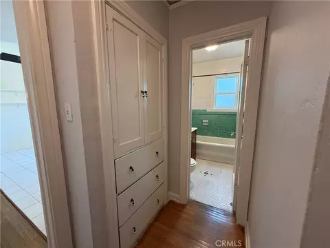 Entry Way - 79 N Berkeley Ave, Pasadena, CA 91107 photo 4 of 4