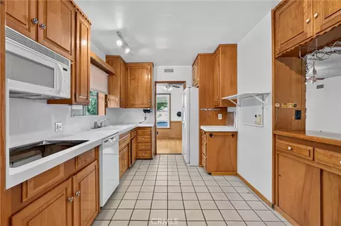 Kitchen - 7238 Balcom Ave, Reseda, CA 91335 photo 1 of 3